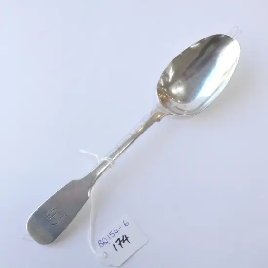 ONE FIDDLE PATTERN DESSERT SPOON, LONDON 1739, 63GMS, L. 210MM