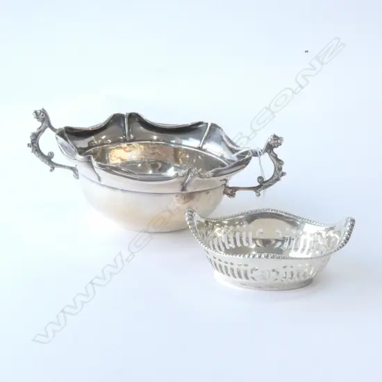 SILVER SUGAR BOWL (B'HAM 1909) & SMALL AMERICAN SILVER BONBON, TOTAL 110gm