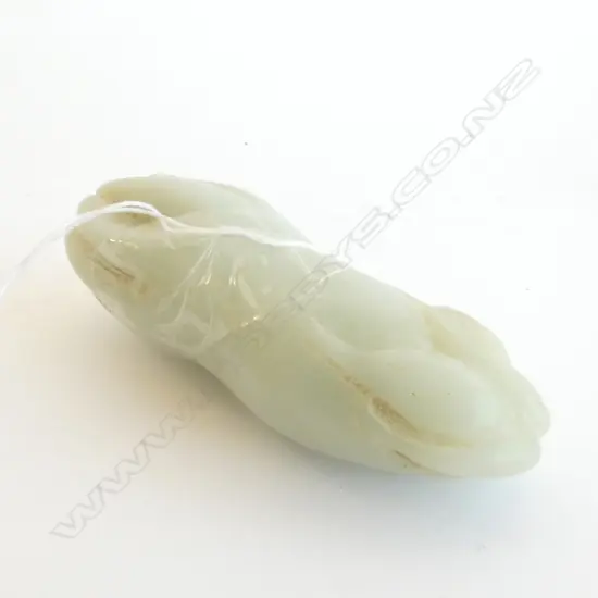 JADE FINGER CITRON HANDLING STONE, L. 90MM