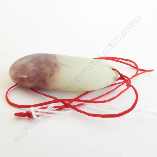 JADE & CHICKEN BLOOD PENDANT, L 65MM