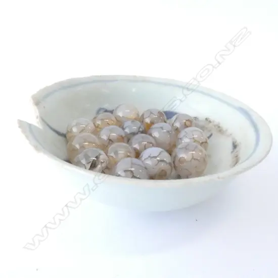 PROVINCIAL MING PIN DISH + AGATE BEADS