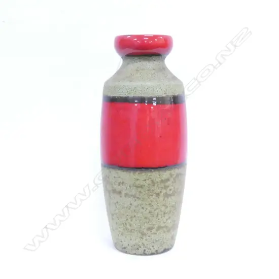 WEST GERMAN POTTERY VASE, RED & BROWN TEXTURED BANDS, H. 325MM