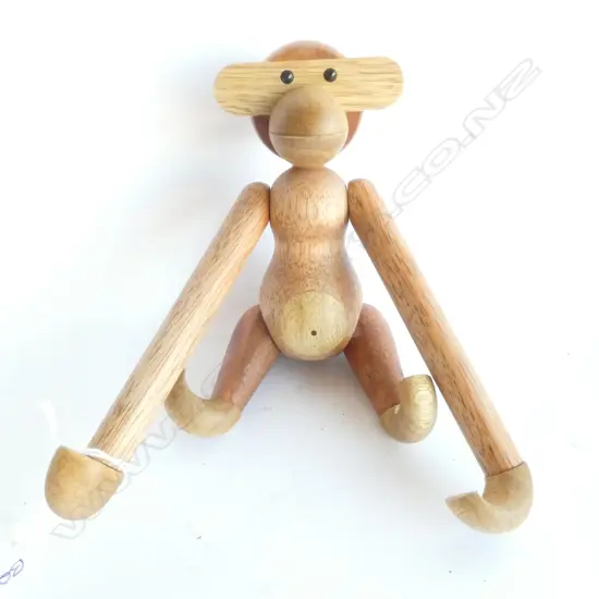 WOODEN DANISH KAY BOJESEN-STYLE MONKEY, H. 190MM