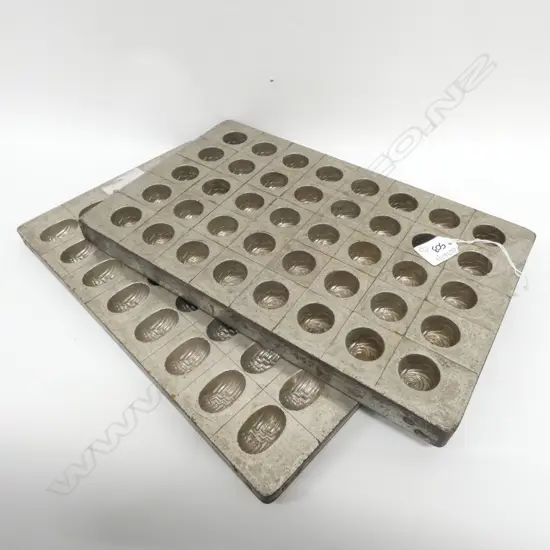 FRENCH CHOCOLATE MOULDS 350 X 220MM 