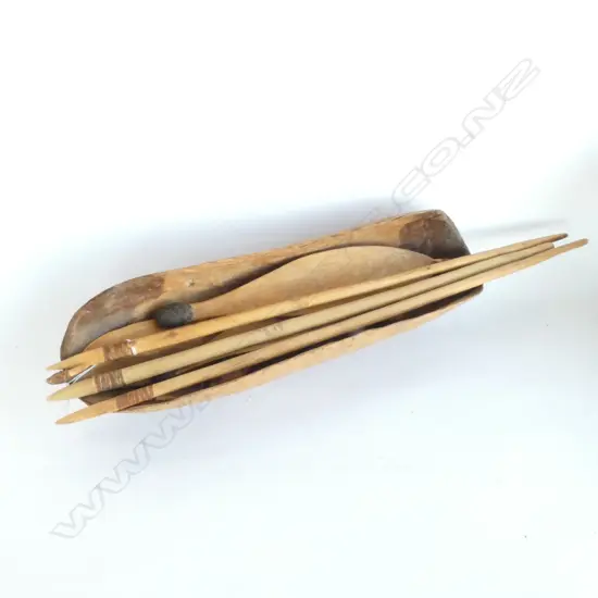 COLLECTION 10 ASST. TRIBAL PCES INCL. HARDWOOD BOOMERANG