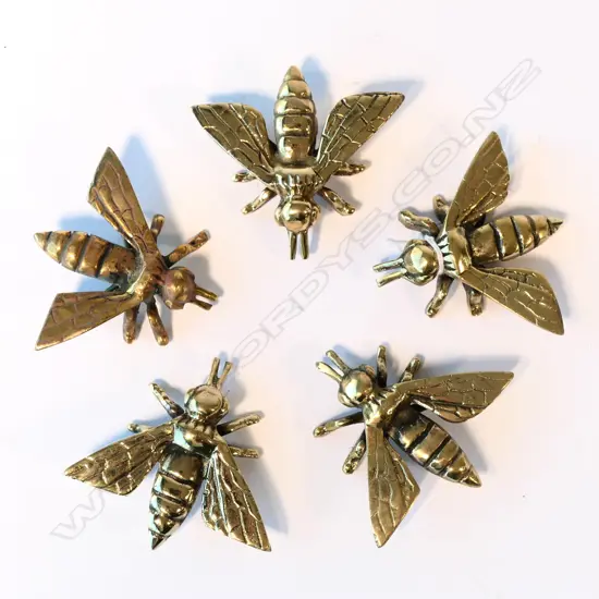 FIVE BRASS BEES, L 65MM