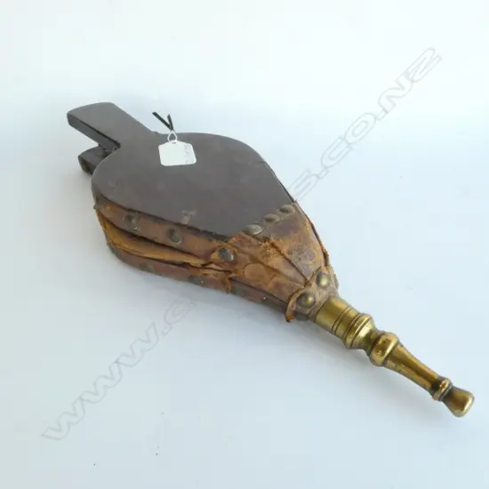 SMALL BRASS & LEATHER BELLOWS L. 350MM