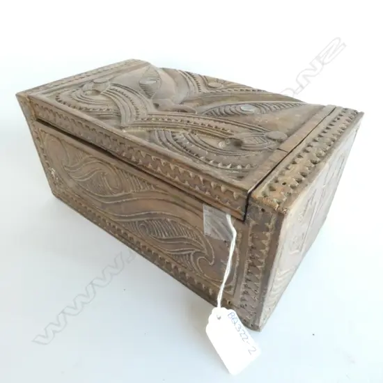 SMALL MAORI CARVED WOODEN BOX, PAUA INLAY, L. 235MM