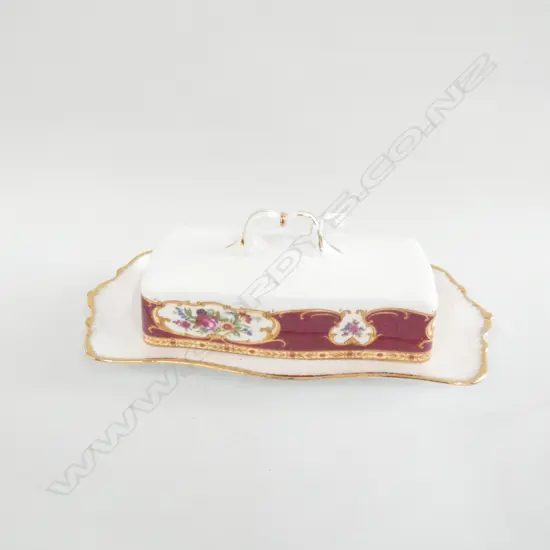 ROYAL ALBERT LADY HAMILTON LIDDED BUTTER DISH, RARE