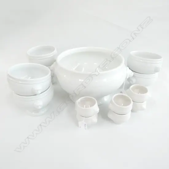 BOX PILLIVUYT WHITE PORCELAIN LIONS HEAD SOUP TUREEN & 6 BOWLS + 6 OTHER