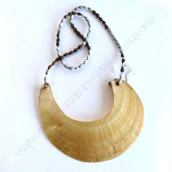 PNG LGE KINA SHELL & SEED, NECKLACE,  SHELL W. 70MM