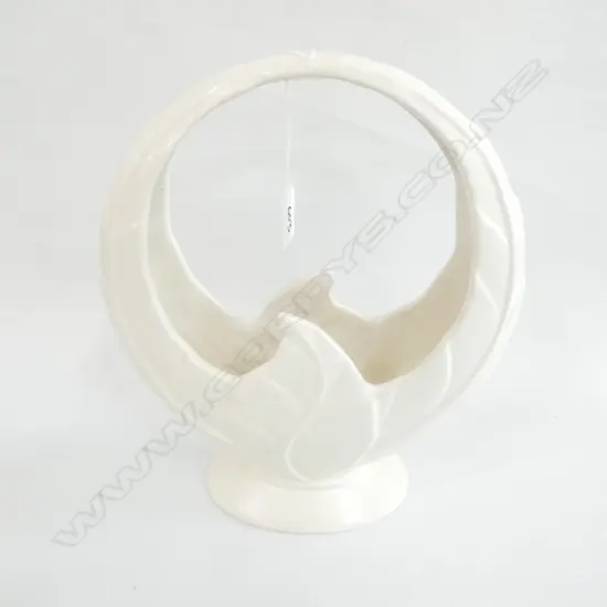 BESWICK BASKET H 300 MM