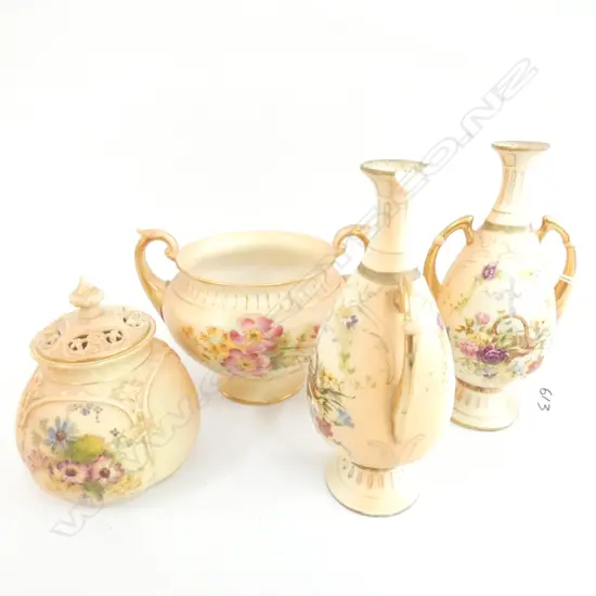 4 PCES ROYAL WORCESTER; 2 AF 