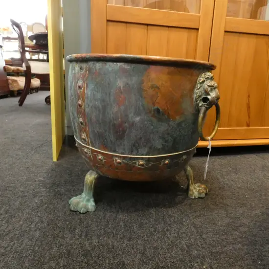 LARGE COPPER PLANTER WITH BRAS FEET AND HANDLES H 400 MM