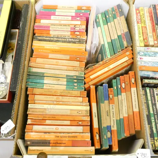 LOT ASST PENGUIN PAPER BACKS