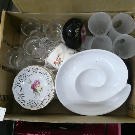 SMALL BOX GLASS & CHINA
