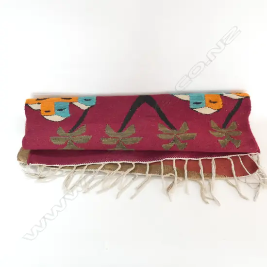 HAND  WOVEN DESERT SCENE RUG/WALL HANGING L1080 MM