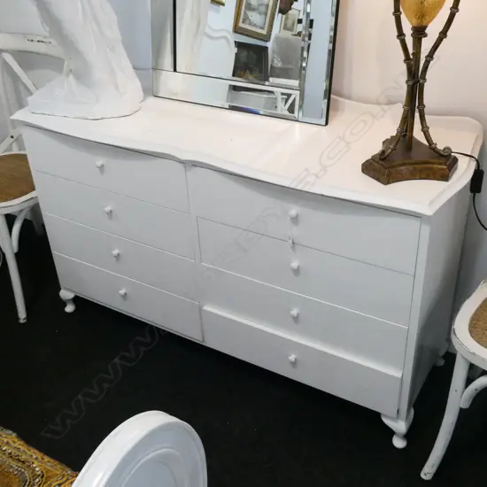 WHITE PAINTED DRESSER L. 1350MM