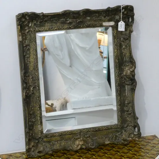 ORNATE GILT FRAMED MIRROR, 520 X 450MM