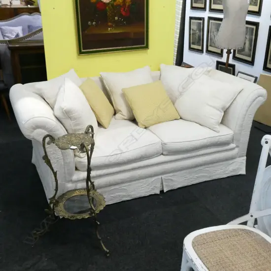WHITE UPHOLSTERED SOFA AF L. 1950MM