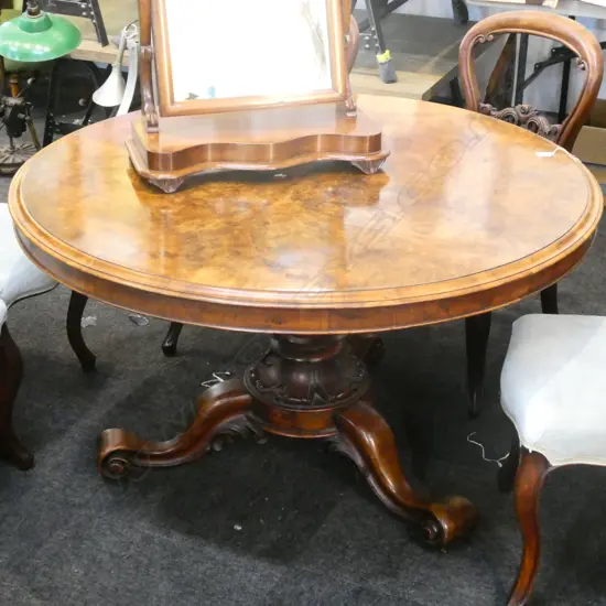 VICTORIAN VANEER WALNUT CENTRE TABLE 1220MM DIA