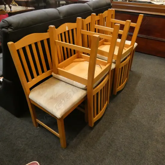 6 PINE CHAIRS 