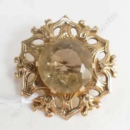 9ct GOLD BROOCH SET w CIRCULAR CUT CITRINE.TOTAL 7.4gm