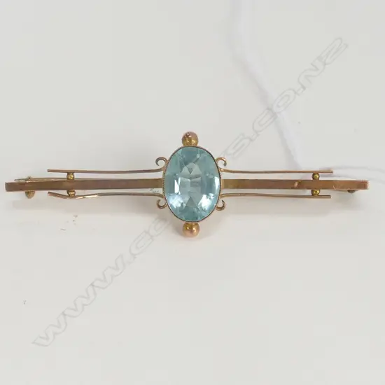 9ct GOLD BAR BROOCH SET w SIMULATED AQUAMARINE