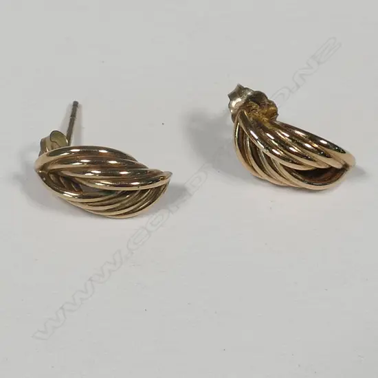 PAIR 9CT GOLD EARRINGS 1.29GM