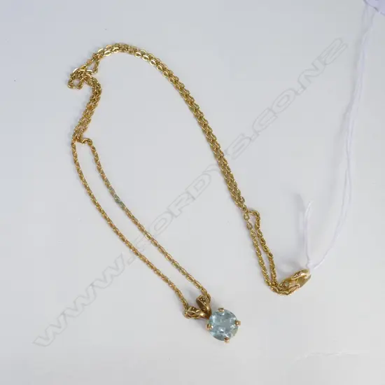 14ct GOLD AQUAMARINE PENDANT ON ROLLED GOLD CHAIN 