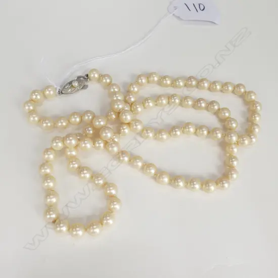 PEARL NECKLACE SILVER CLASP