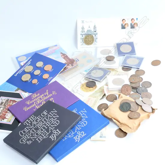 COLLECTION OF COINS, ROYAL MINT, ETC