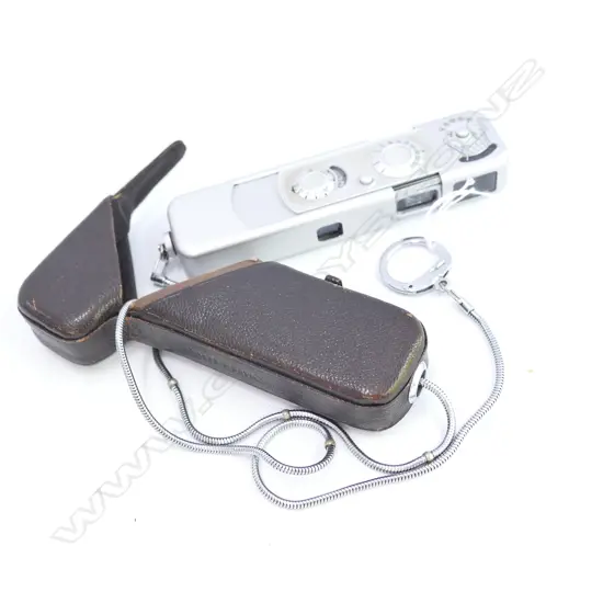 MINOX MINIATURE SPY CAMERA IN LEATHER CASE 