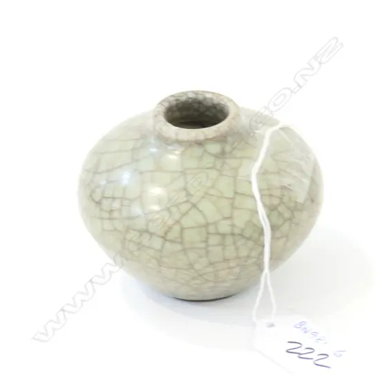 SMALL CHINESE PROVINCIAL MING JARLET w CRACKLE GLAZE