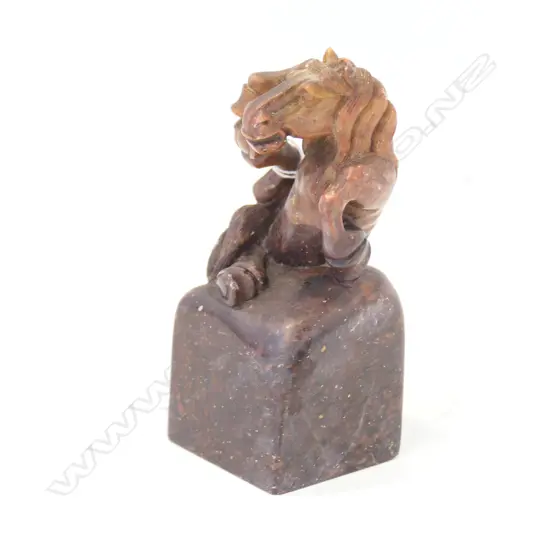 SOAPSTONE CARVING 100MM H