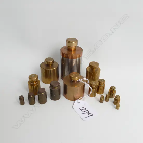 COLLECTION OF 16 BRASS WEIGHTS