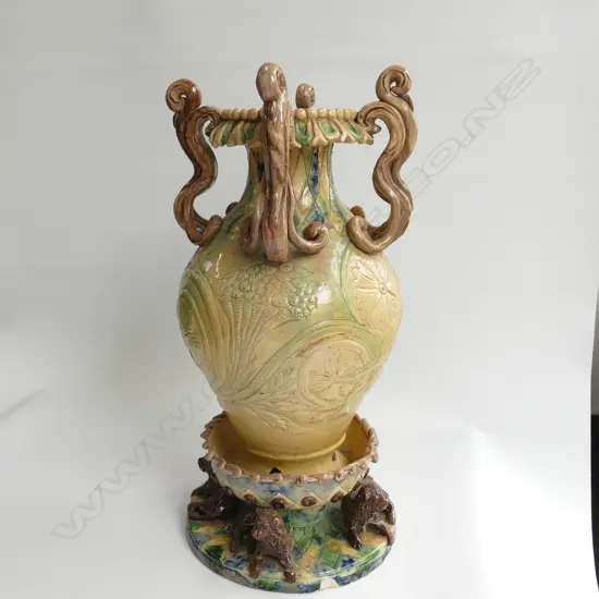 BINGHAM CASTLE HEDINGHAM VASE 425MM H