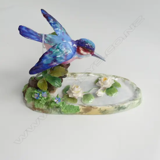 ROYAL CROWN STAFFORDSHIRE KINGFISHER OVER POND 180MM L
