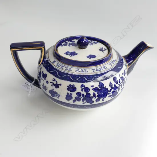 DOULTON BURSLEM B+ WHITE TEAPOT