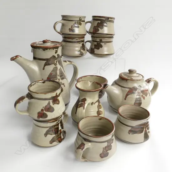 12PCE CARL VENDELBOSCH POTTERY TEA & COFFEE SET