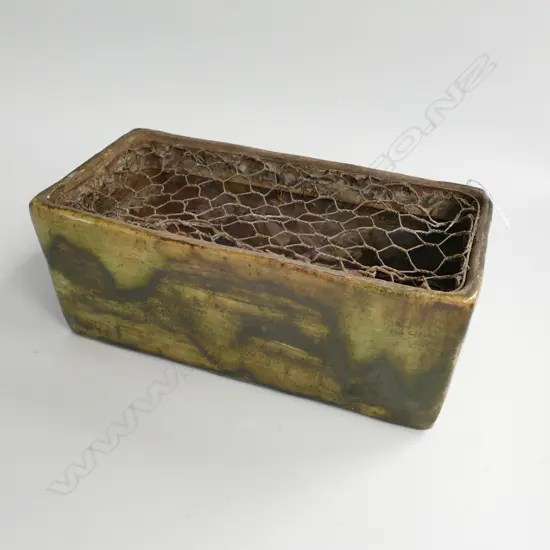 BRIAR GARDENER FLOWER TROUGH '36 210MM L