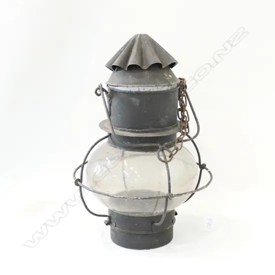 METAL LANTERN 400MM H