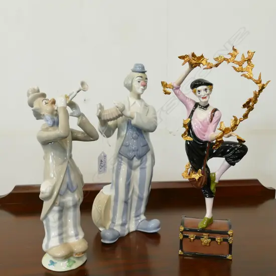 3 CLOWN FIGURINES