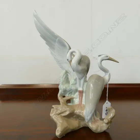 NAO HERONS FIGURINE 260MM H