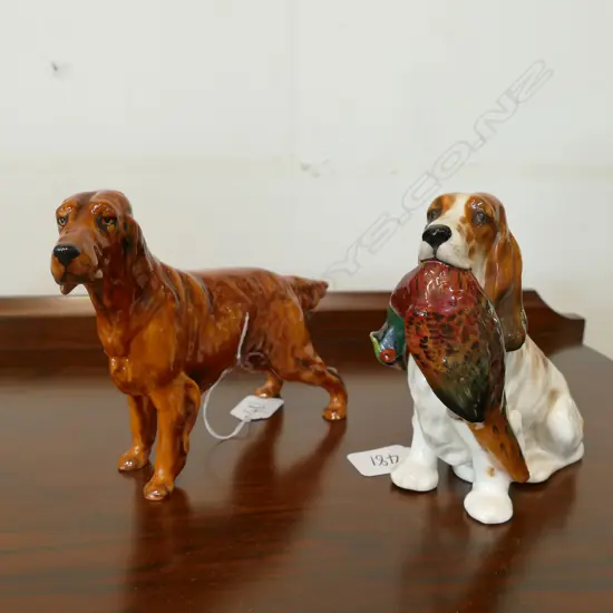 2 ROYAL DOULTON DOGS LONGEST L.200MM