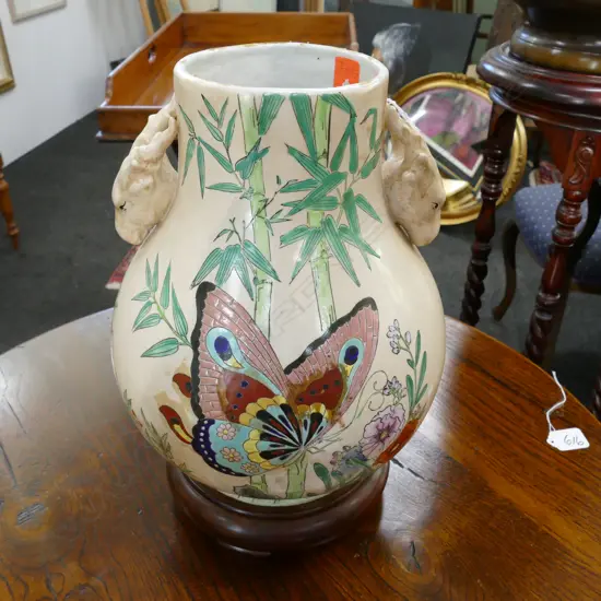 LARGE ORIENTAL VASE ON STAND 360MM H