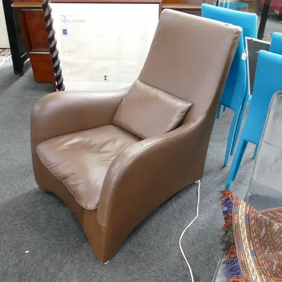 CONTEMPORY BROWN LEATHER DESIGNER CHAIR