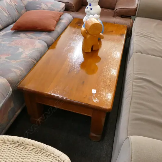 RIMU COFFEE TABLE L 1190 MM