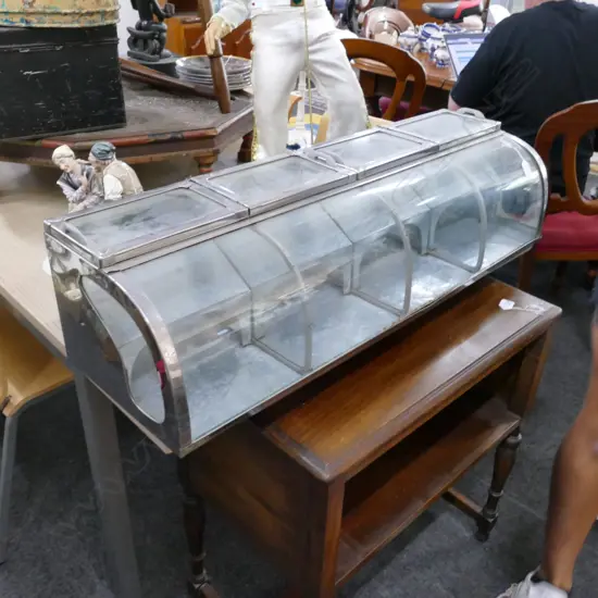 4 COMPARTMENT VINTAGE SHOP LOLLY DISPLAY CONTAINER