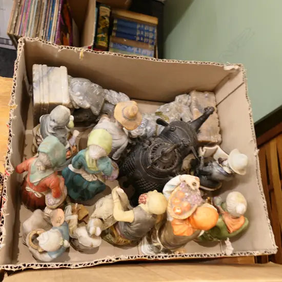 BOX LOT ORIENTAL FIGURINES, SOAPSTONE FU DOGS, ELEPHANT